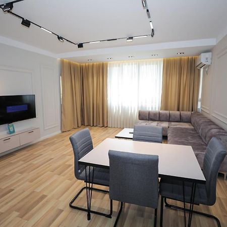 Miku Apartment -Outstanding Apartment At Taiwan Tiran Dış mekan fotoğraf